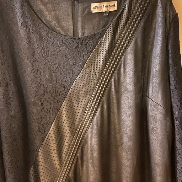 Grande Madame faux leather look black midi dress - size 3XL - Picture 3 of 10